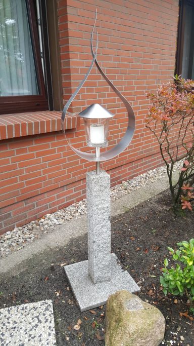 Gartenkunst: Die Lampe